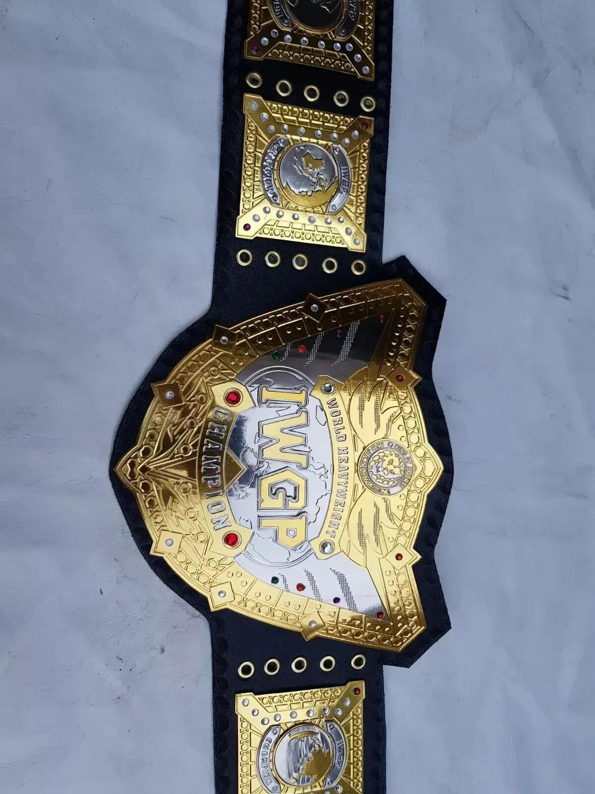 IWGP World Heavyweight Championship V5 Replica Belt