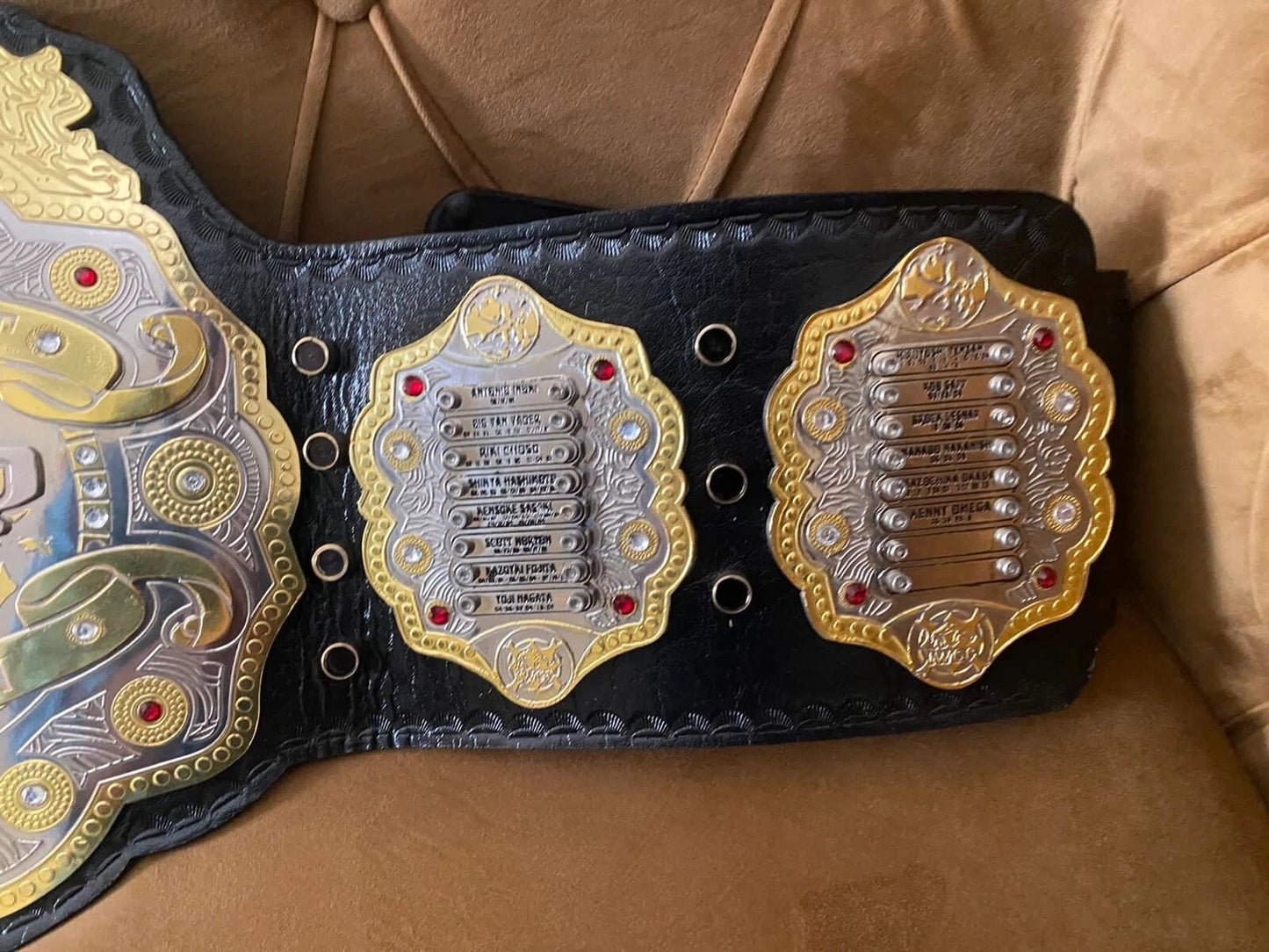 V4 IWGP World Heavyweight Championship Replica Belt