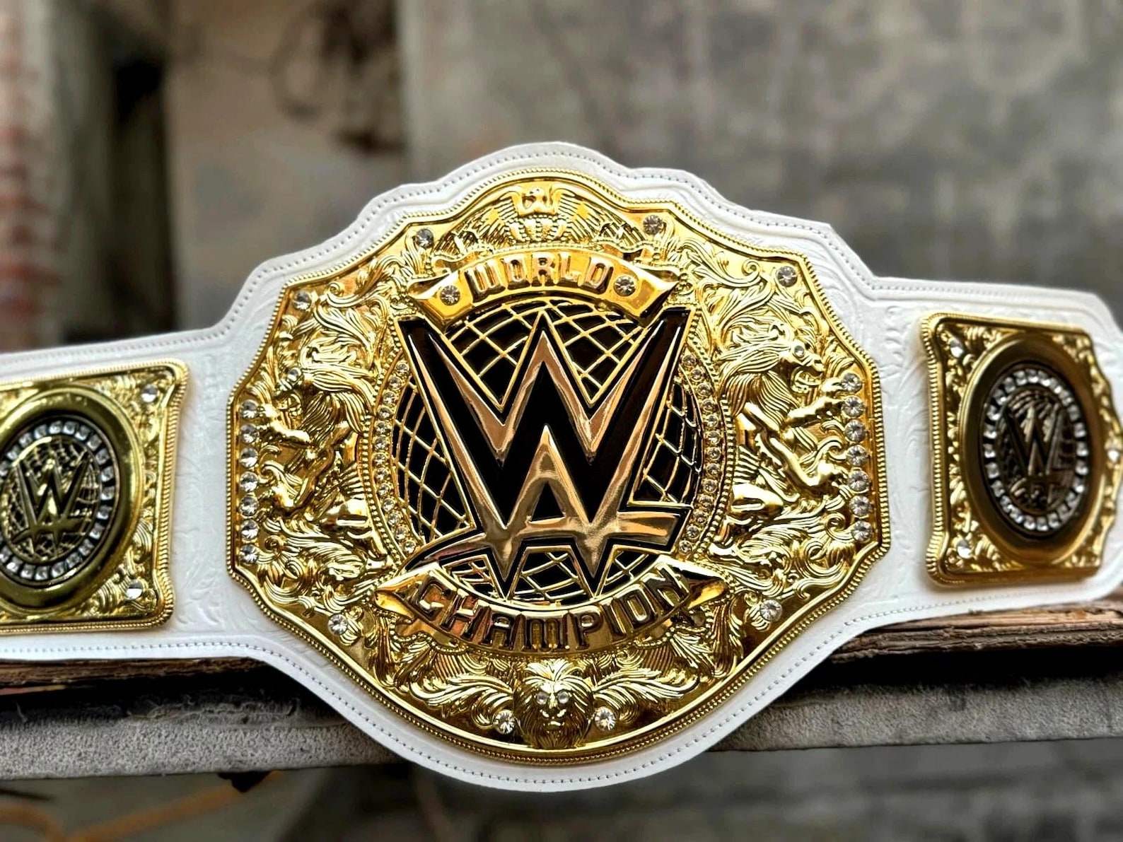 WWE Women World Heavyweight Championship Replica Belt